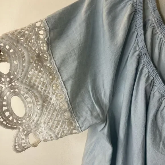 Unique Spectrum Top Womens 2X Plus Size Light Blue Lace Trim Boho Artsy - Picture 3 of 9